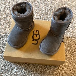 UGG TODDLER BOOTS